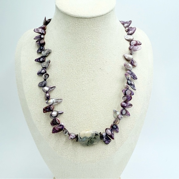 Vintage Beautiful Keshi Freshwater Pearl with Gem Stone Padent - Picture 1 of 6